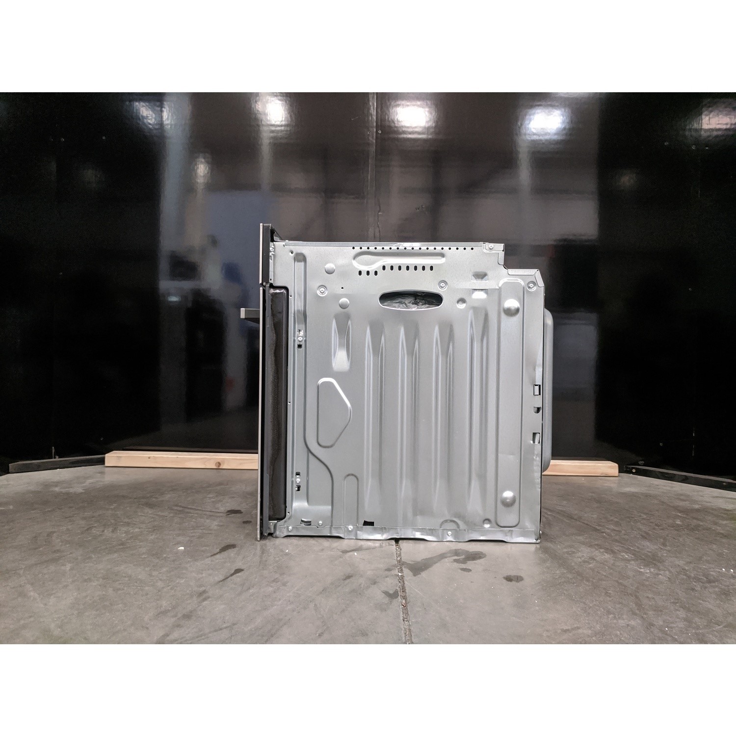 Refurbished AEG 9000 BSE998330M SteamPro 60cm Single Built In Electric Oven with Food Sensor & Command Wheel Black - Image 4