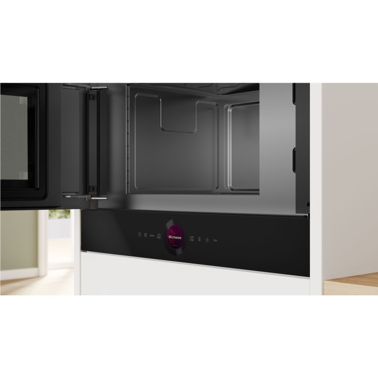 Bosch Series 8 Built-In 900W Microwave - Black - Image 4