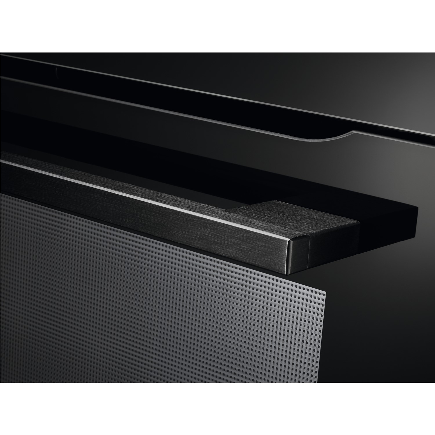 AEG 6000 Series SteamBake Pyrolytic Self-Cleaning Single Oven with Food Probe - Black - Image 4