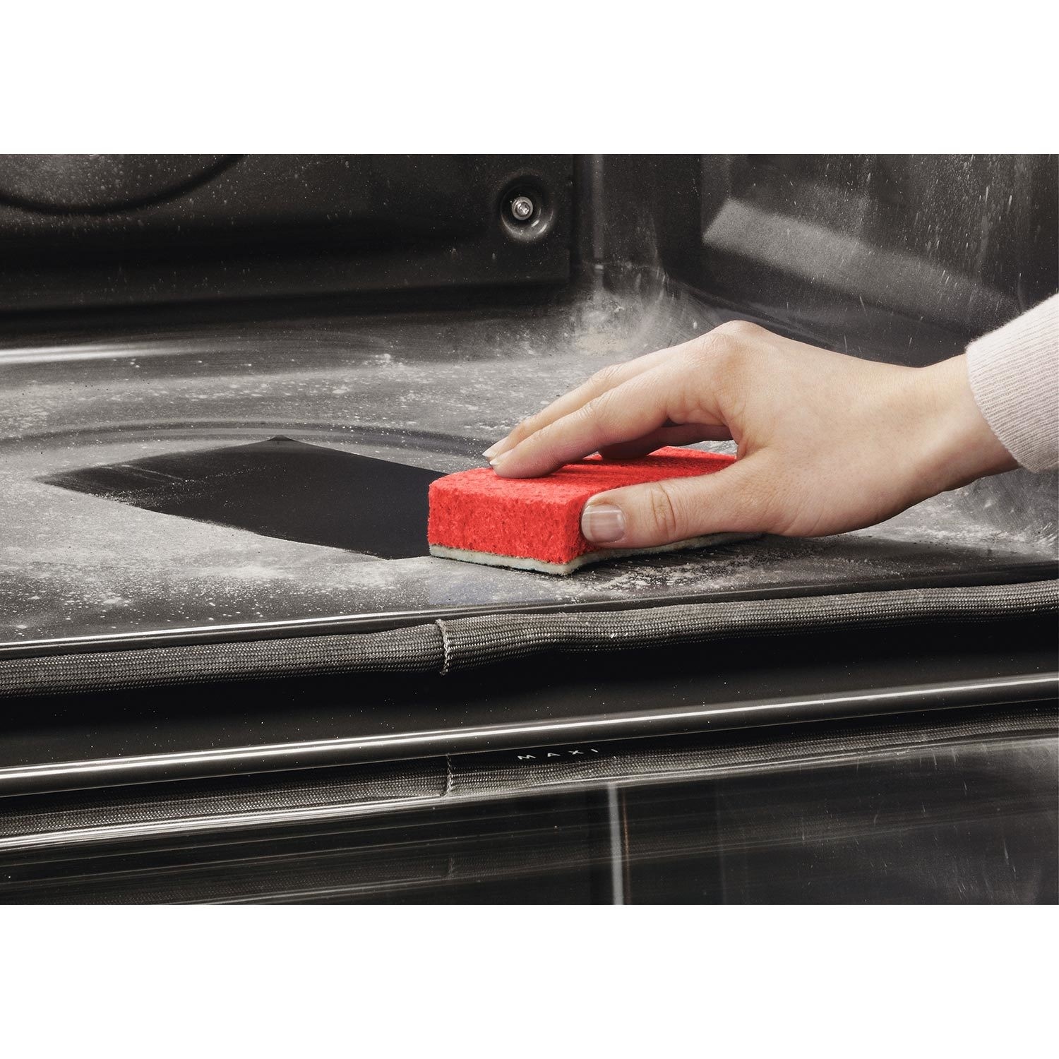 AEG 6000 Series SteamBake Pyrolytic Self-Cleaning Digital Electric Single Oven - White - Image 6