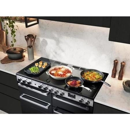 Rangemaster Edge Deluxe 100cm Induction Range Cooker - Black Glass - Image 4