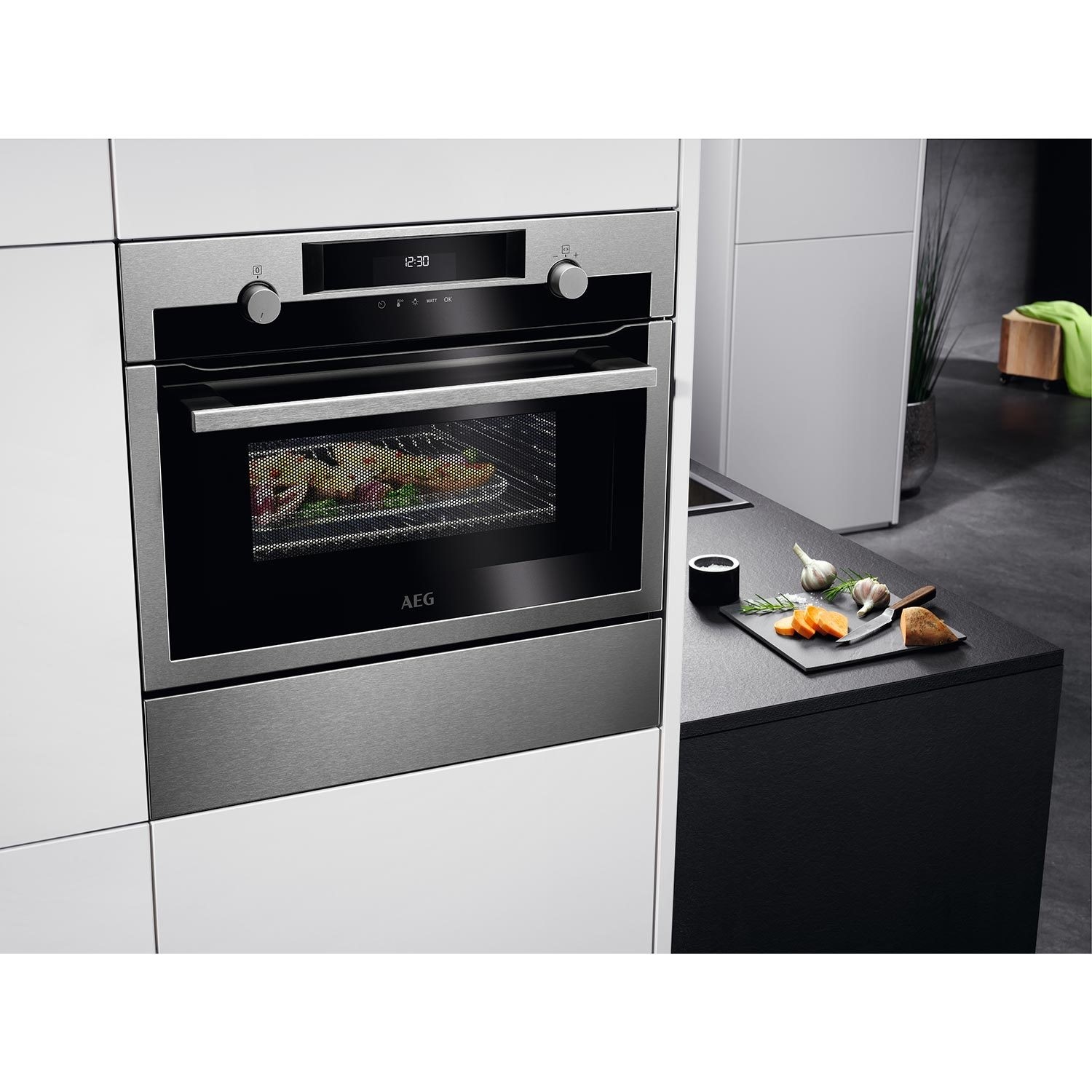 AEG 8000 Series Built-In Combination Microwave Oven - Stainless Steel - Image 4