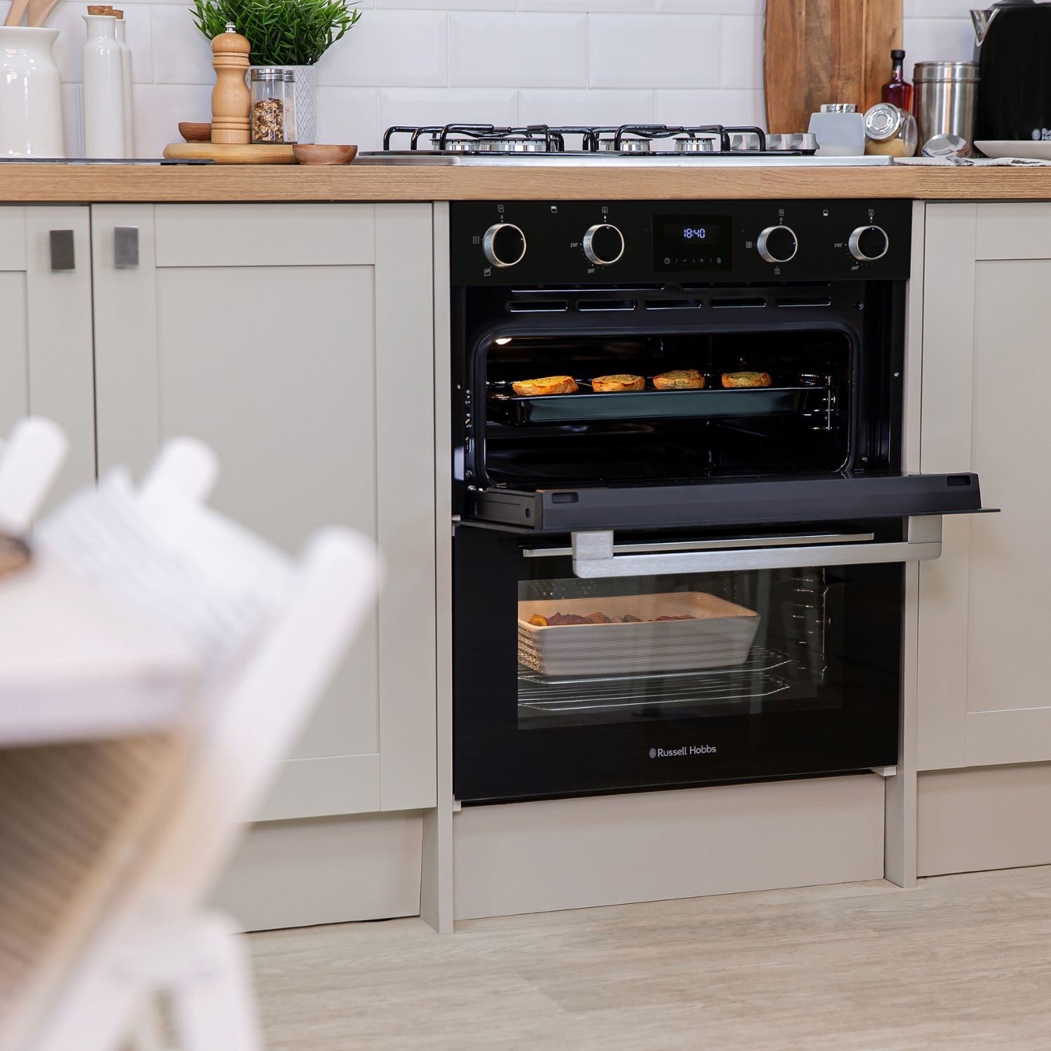 Russell Hobbs Built-In Electric Double Oven - Black - Image 7
