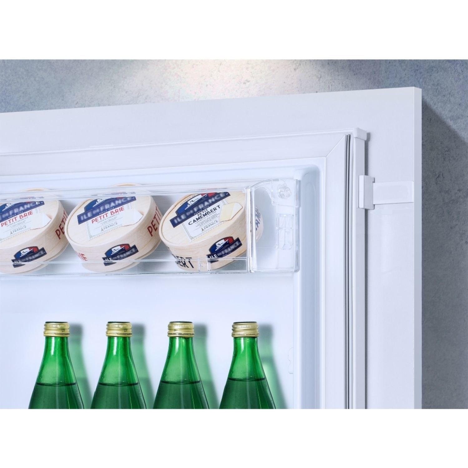 Fridgemaster 233 Litre 50/50 Integrated Fridge Freezer - Image 5