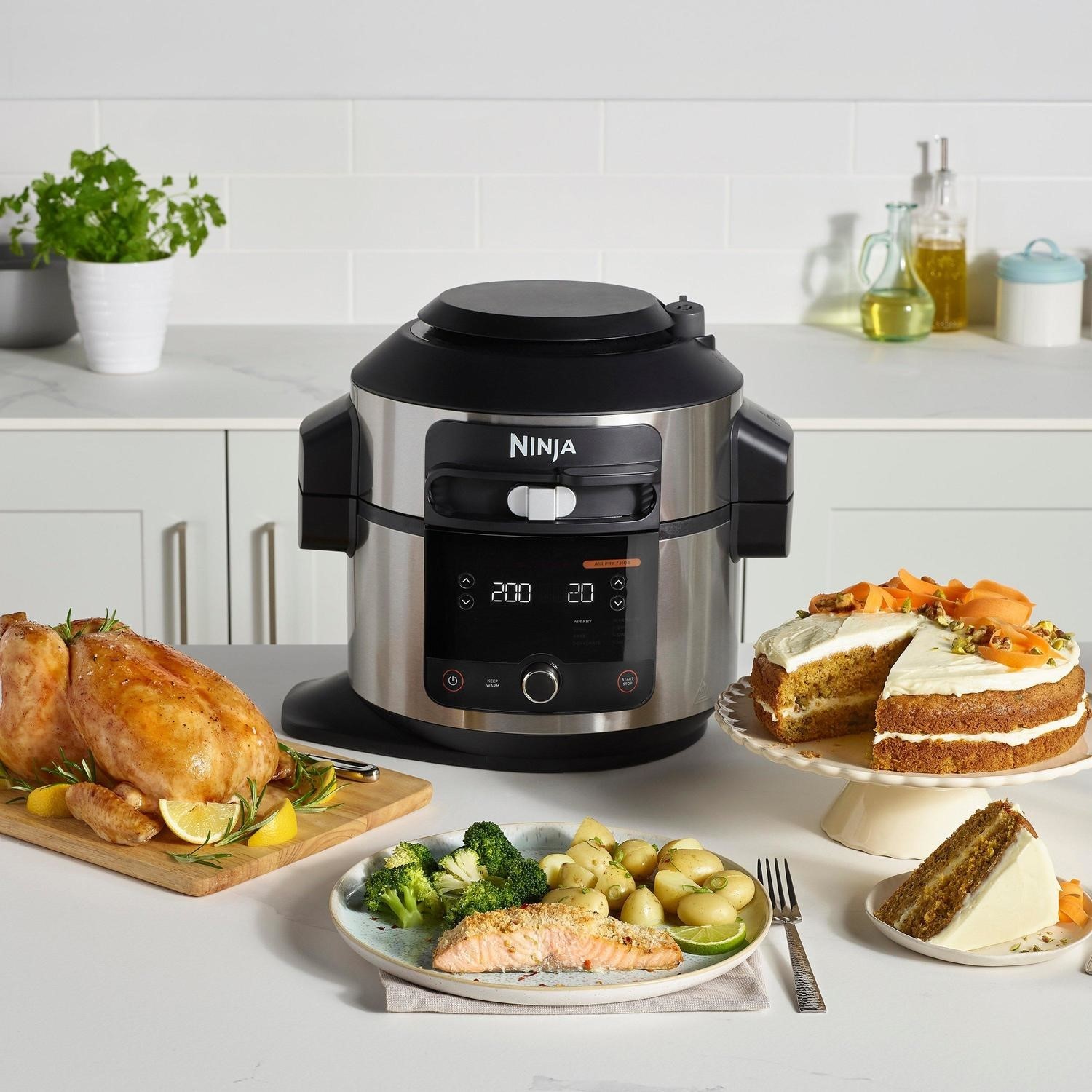 Refurbished Ninja OL550UK Foodi 11-in-1 6L SmartLid Multi-Cooker & Air Fryer - Image 2