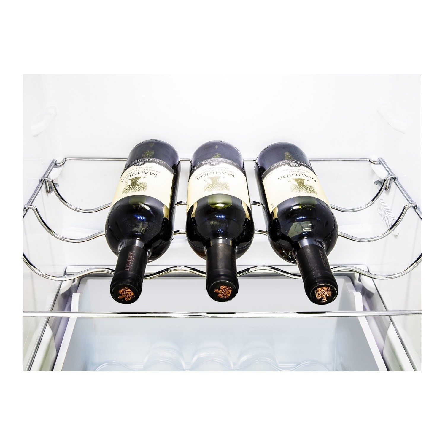 Hisense 246 Litre 70/30 Integrated Fridge Freezer - Image 6