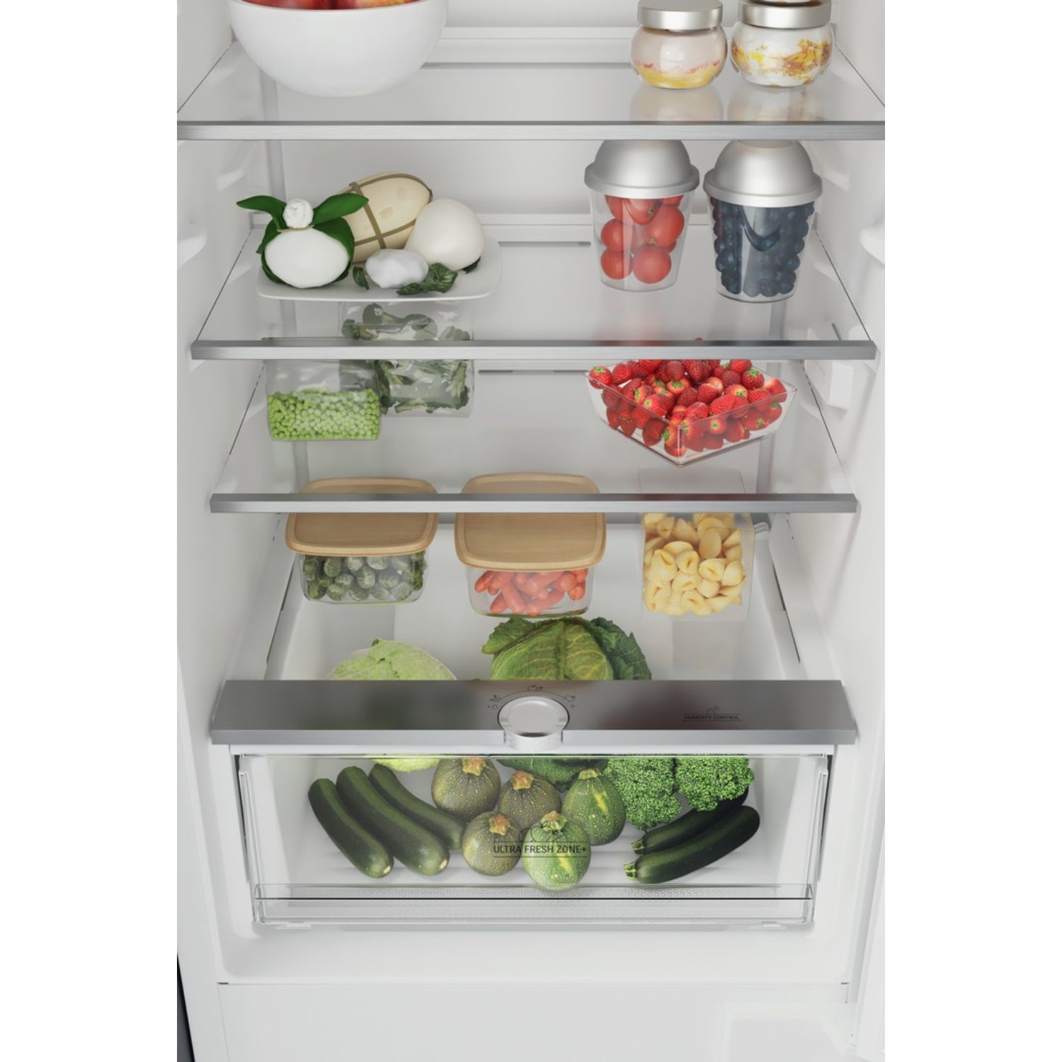 Hotpoint 250 Litre 70/30 Integrated Fridge Freezer - Image 6