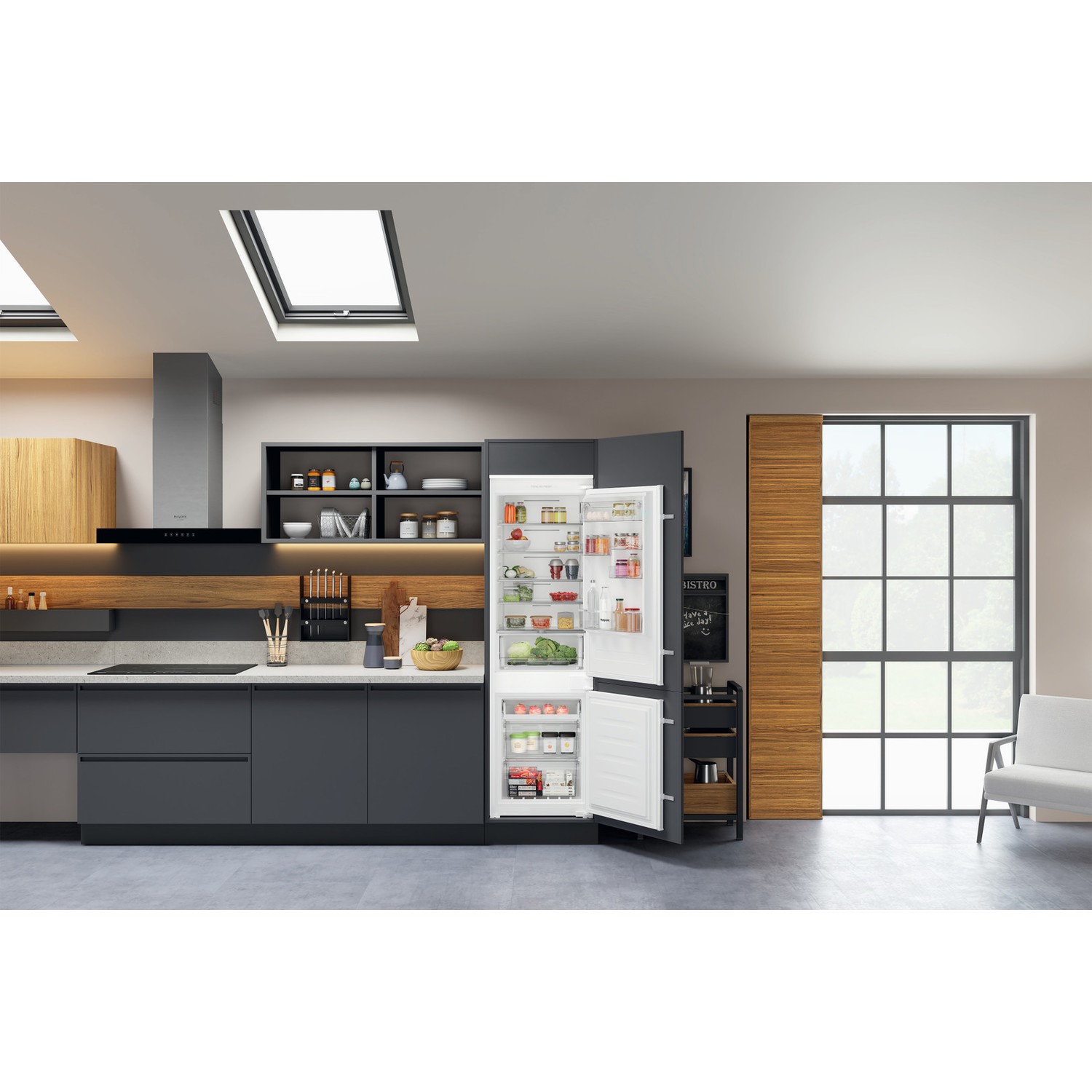 Hotpoint 250 Litre 70/30 Integrated Fridge Freezer - Image 8