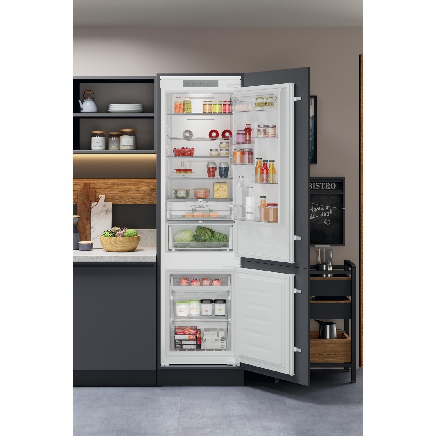 Hotpoint 280 Litre 70/30 Integrated Fridge Freezer - Image 6