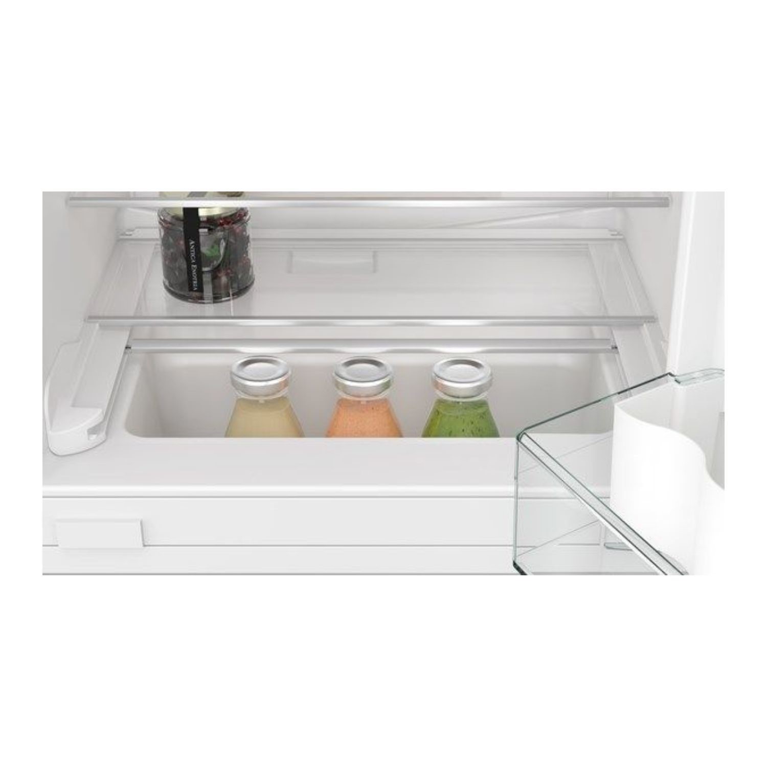 Siemens iQ500 134 Litre Integrated Under Counter Fridge - Image 3