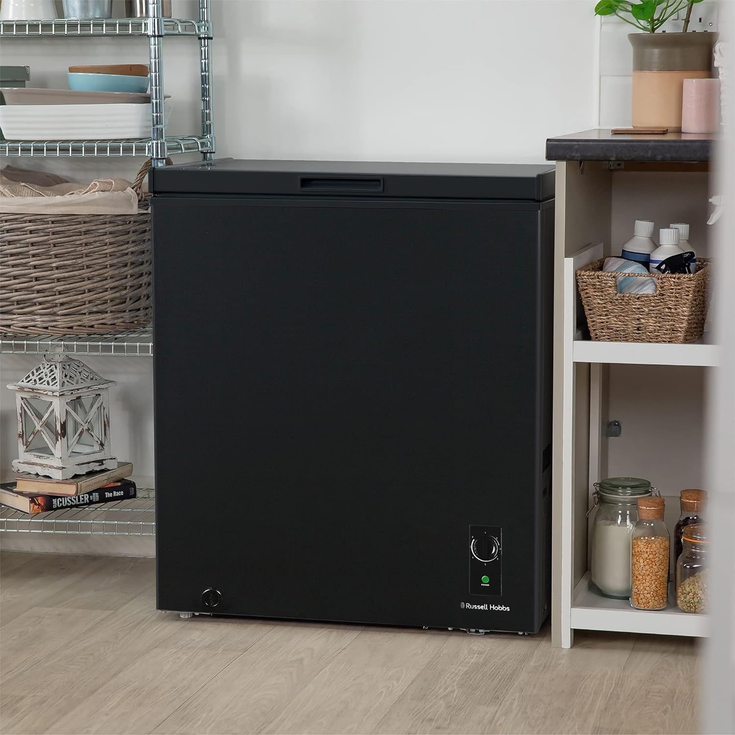 Russell Hobbs 142 Litre Chest Freezer - Black - Image 4