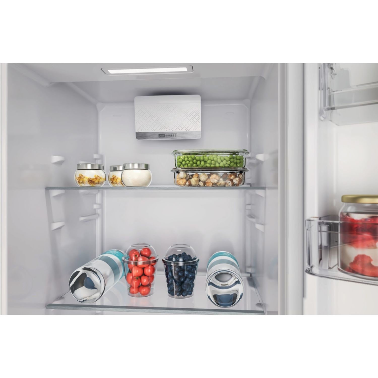 Whirlpool 318 Litre Integrated In-Column Fridge - Image 4