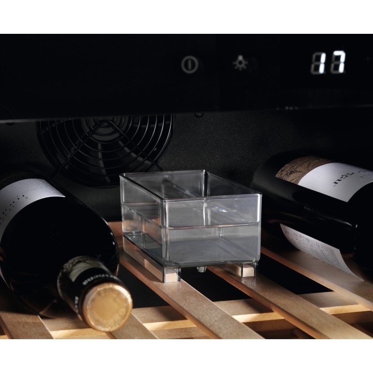 AEG 5000 Series 52 Bottle Capacity Single Zone Built-in Wine Cooler - Black - Image 3