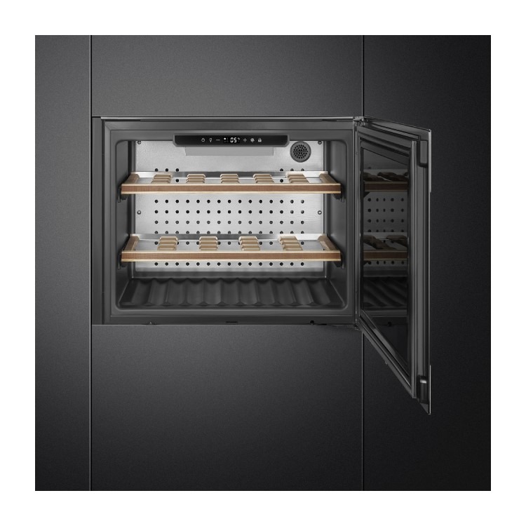 Smeg 21 Bottle Capacity Built In Single Zone Wine Cooler - Stainless Steel - Image 3