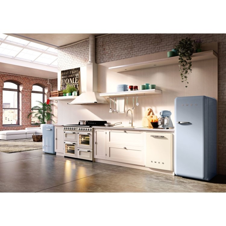 Smeg TSF01PBUK Pastel Blue Retro Style 2 Slice Toaster - Image 4