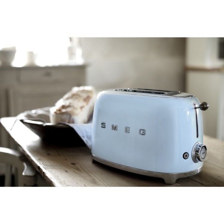 Smeg TSF01PBUK Pastel Blue Retro Style 2 Slice Toaster - Image 10