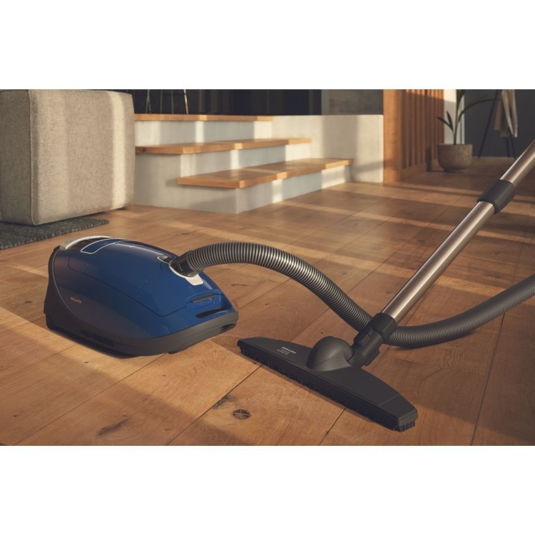 Miele Complete C3 Comfort XL Bagged Cylinder Vacuum Cleaner - Marine Blue - Image 4